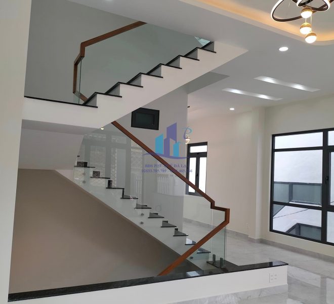 z5173610764030_8bfa82220c8256934ec9a9f6208f7f18